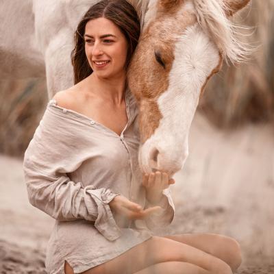 20230401 Shakira Bonnie7578